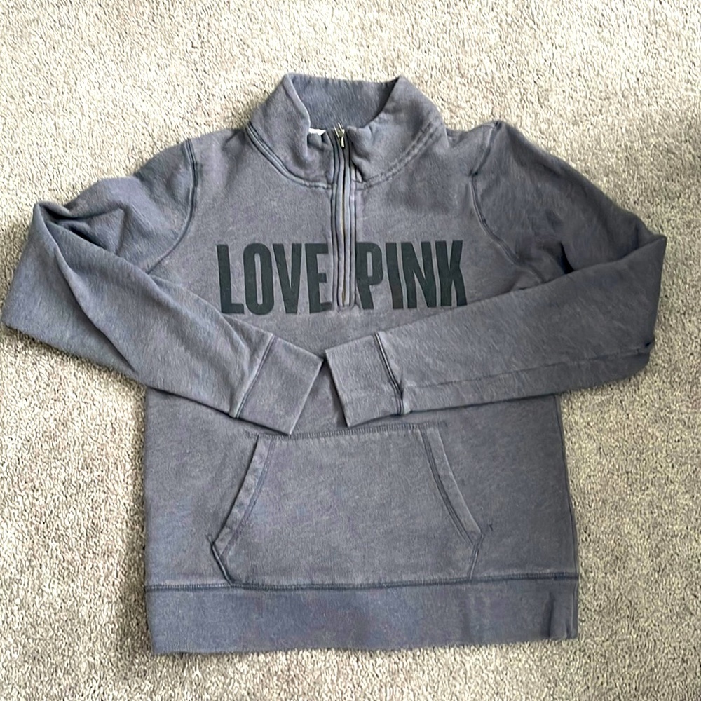 Woman’s sweatshirt - Picture 1 of 3